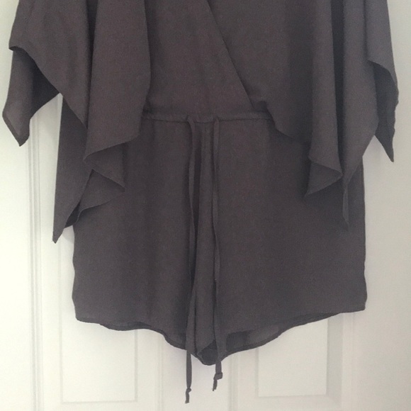 Romper - Picture 2 of 6